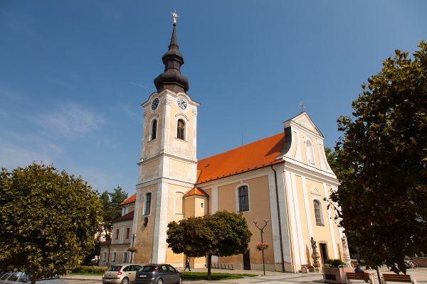 Farní kostel sv. Vavřince